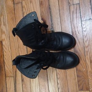 Dr. Martens combat boot size 8
